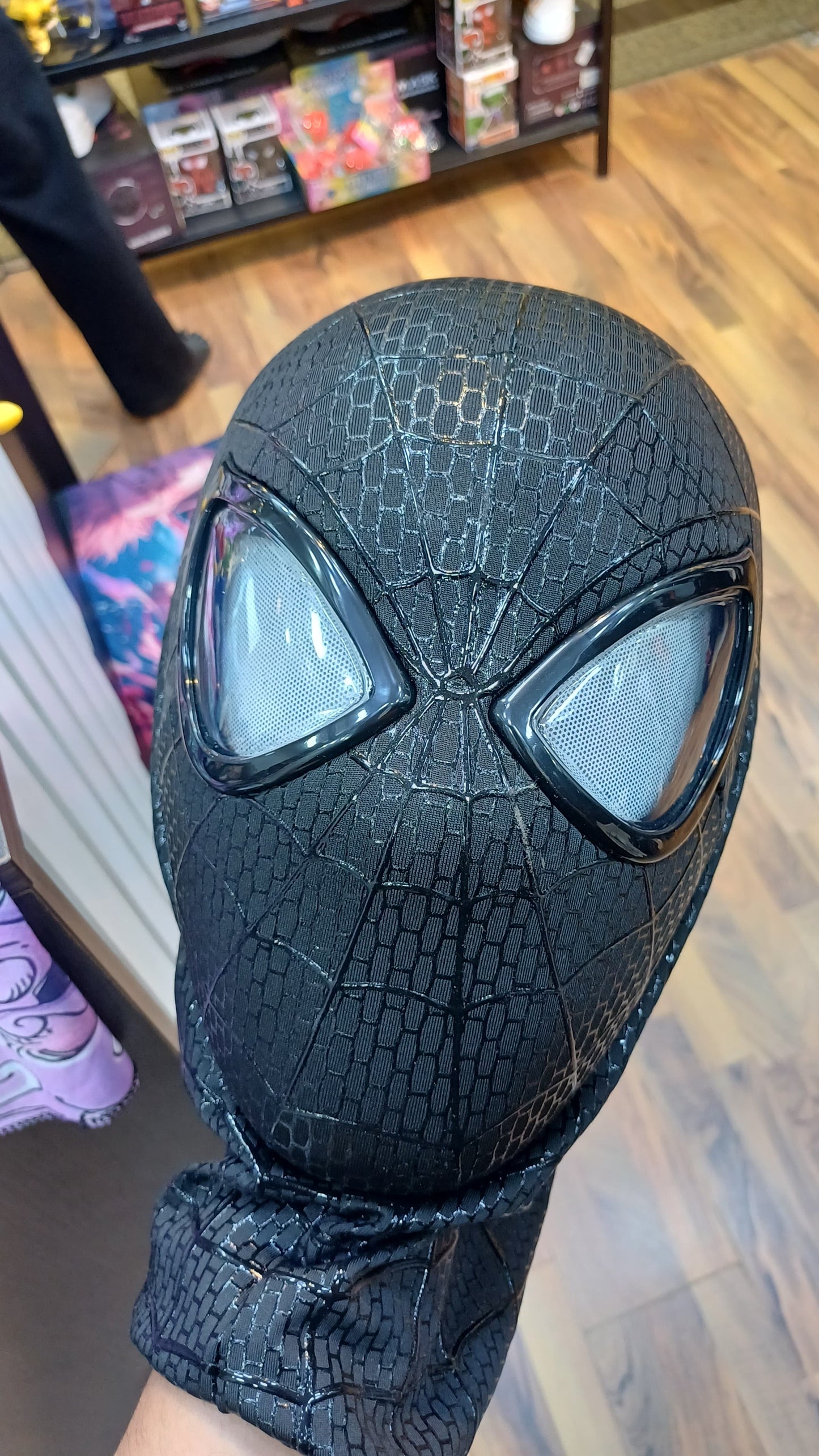 The amazing spider man black edition mask with ring control