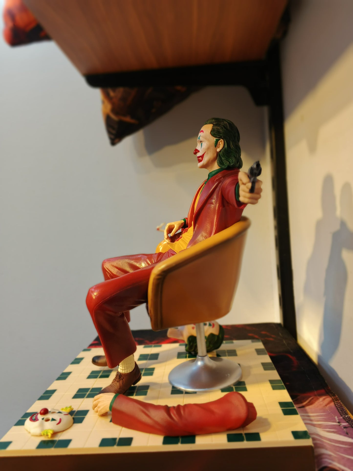 DC Joaquin Phoenix The clown Second Dimensional Figure VC Collection Model Toys Gifts The Joker The Dark Knight Heath Ledger