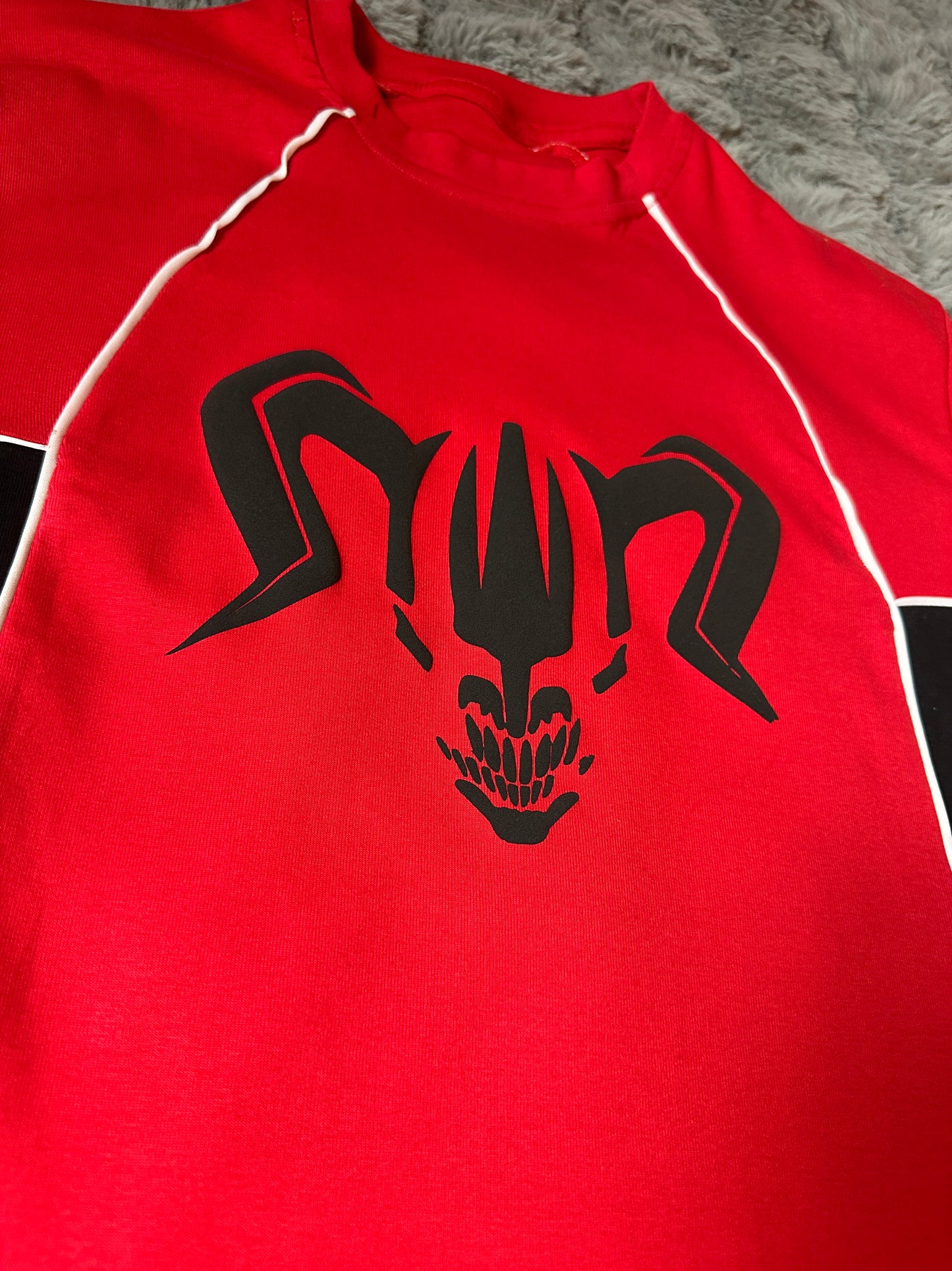 One For All Bleach Hollow Mask Colorblock T-Shirt - Red/Black