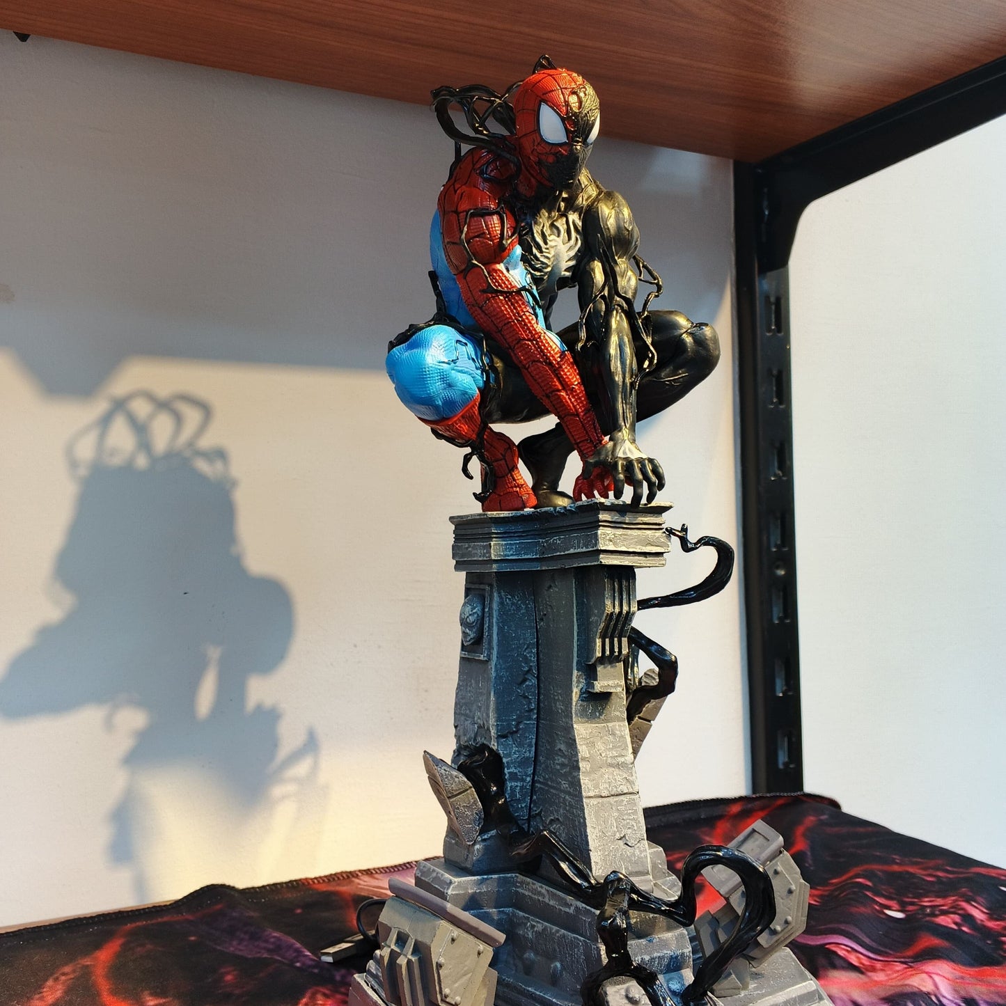 38cm Marvel Anime Figure Peripherals Symbiotic Spider Man Venom Plug In Luminous Desktop Decoration Collect Model Trendy Toys Gifts