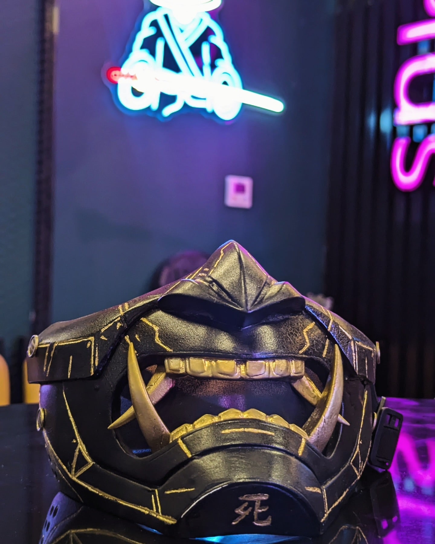 Oni samurai mask black&gold edition From Ronin Punk