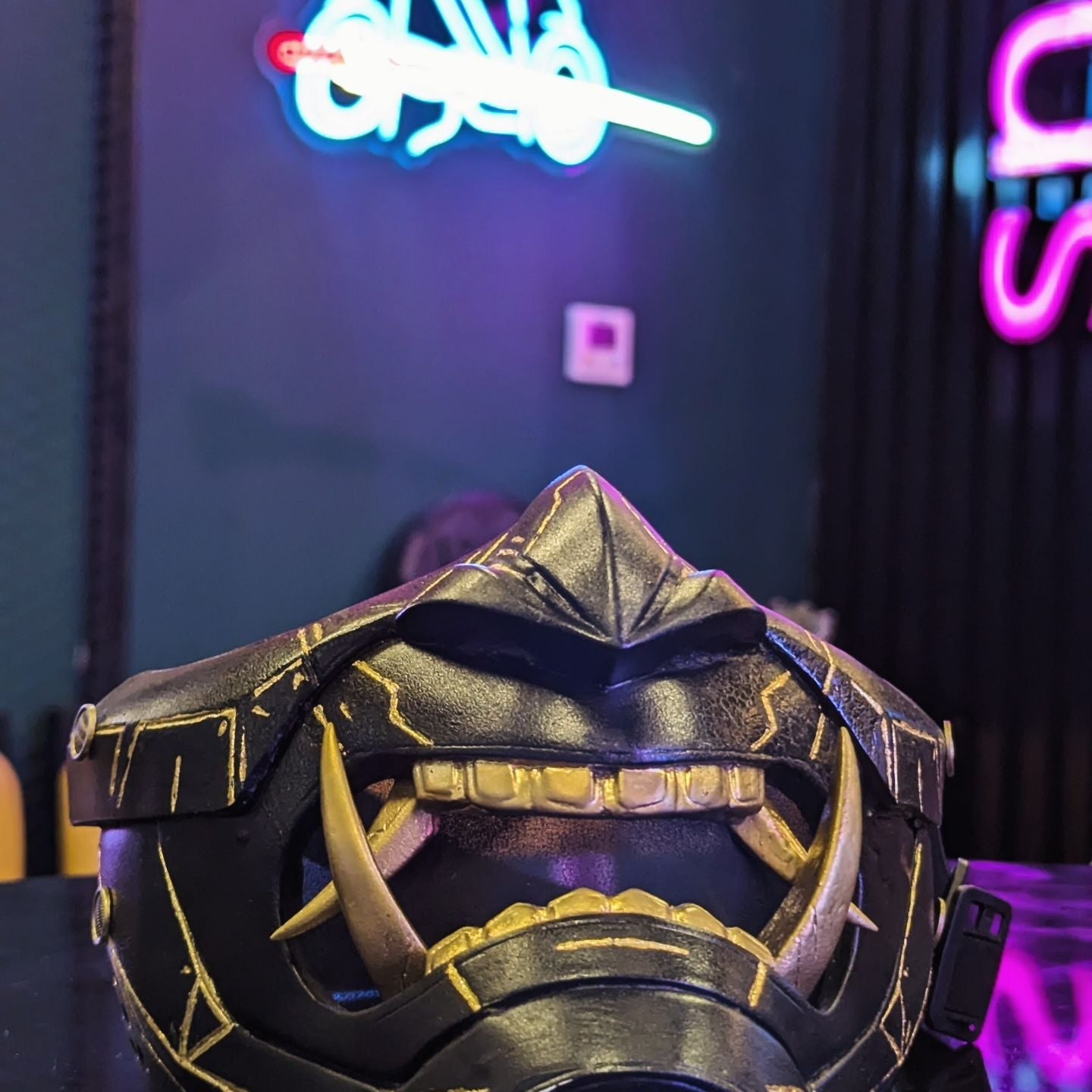 Oni samurai mask black&gold edition From Ronin Punk