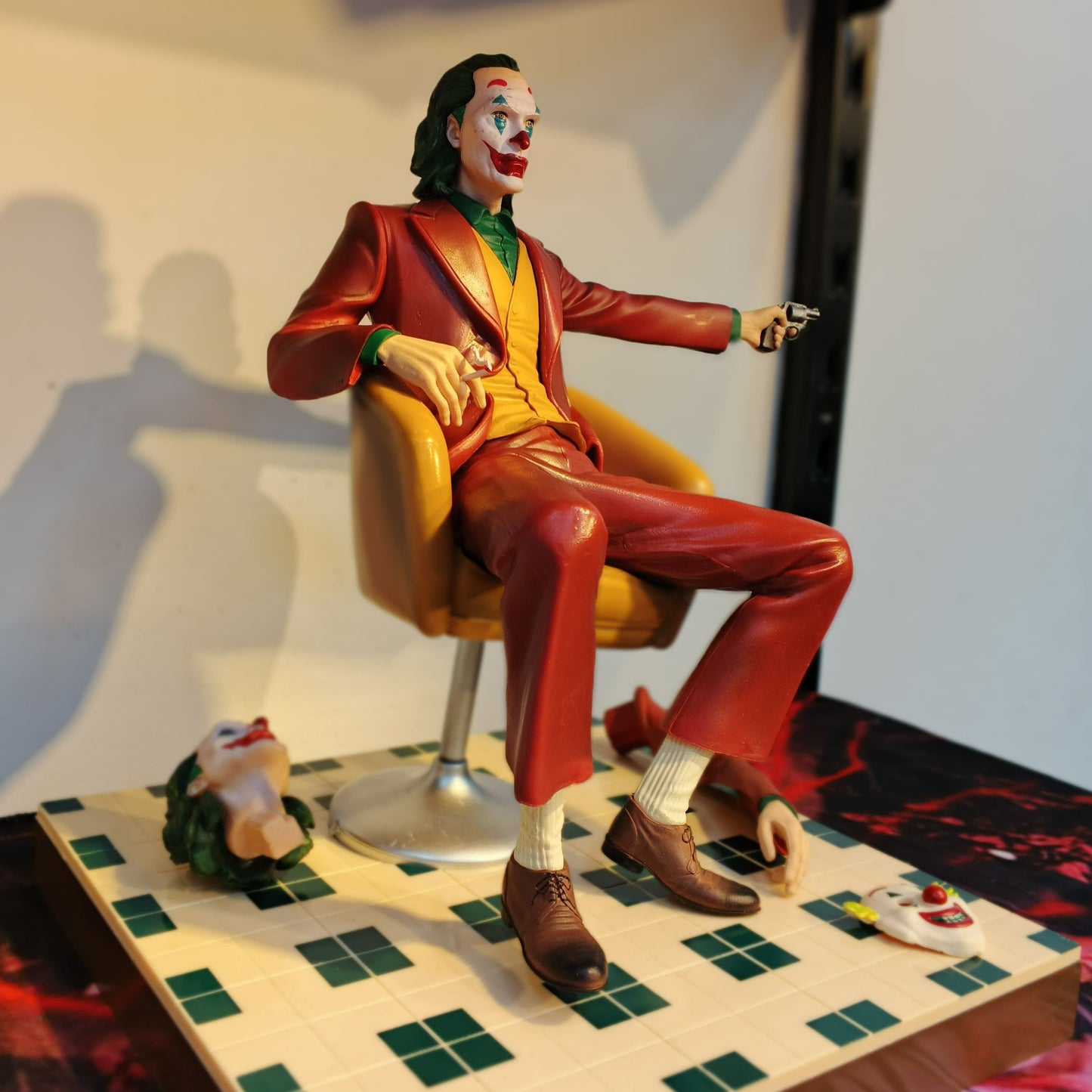 DC Joaquin Phoenix The clown Second Dimensional Figure VC Collection Model Toys Gifts The Joker The Dark Knight Heath Ledger
