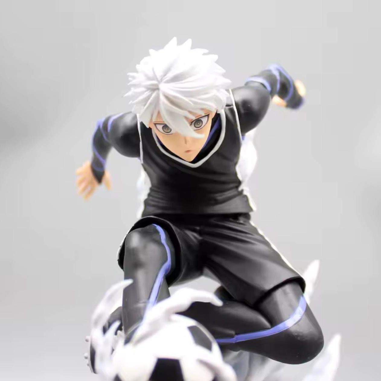 Blue Lock Anime Figures 23cm Nagi Seishiro Figure PVC Model Statue Collectible Toy Desk Decoration Dolls Children Birthday Gifts