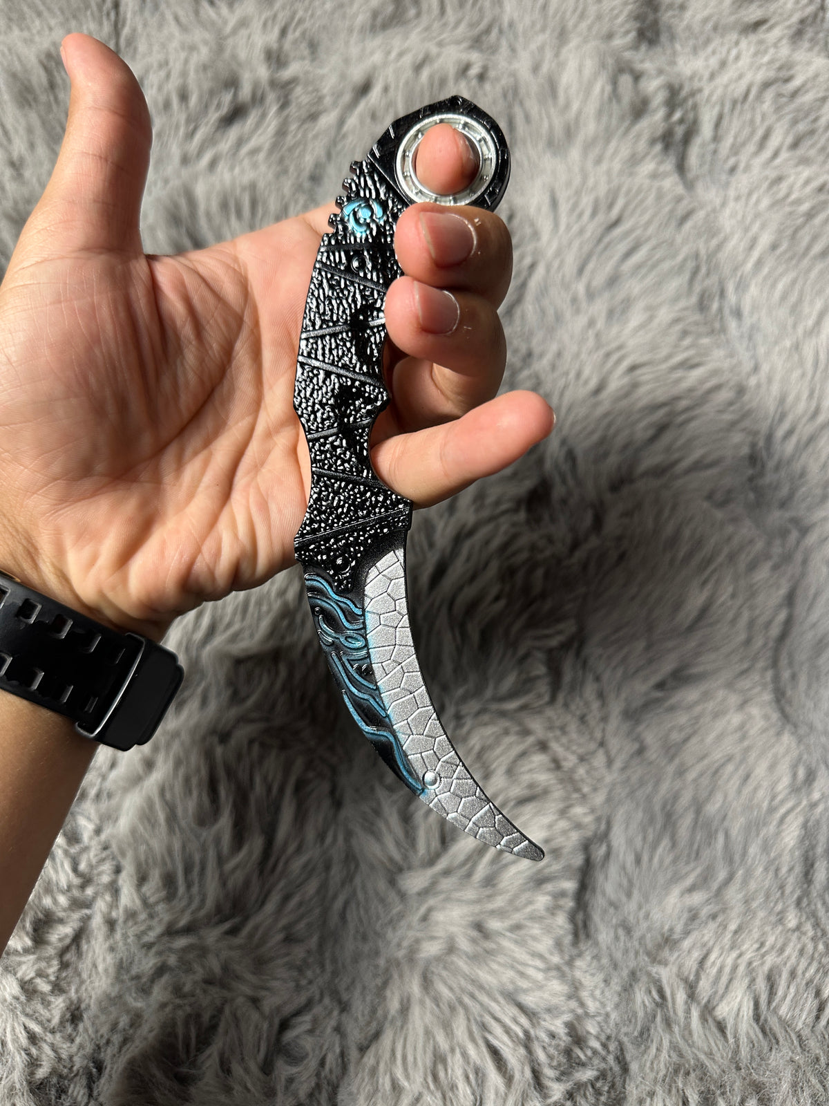 Karambit Fidget Spinner Toy – Safe Practice Finger Spinner