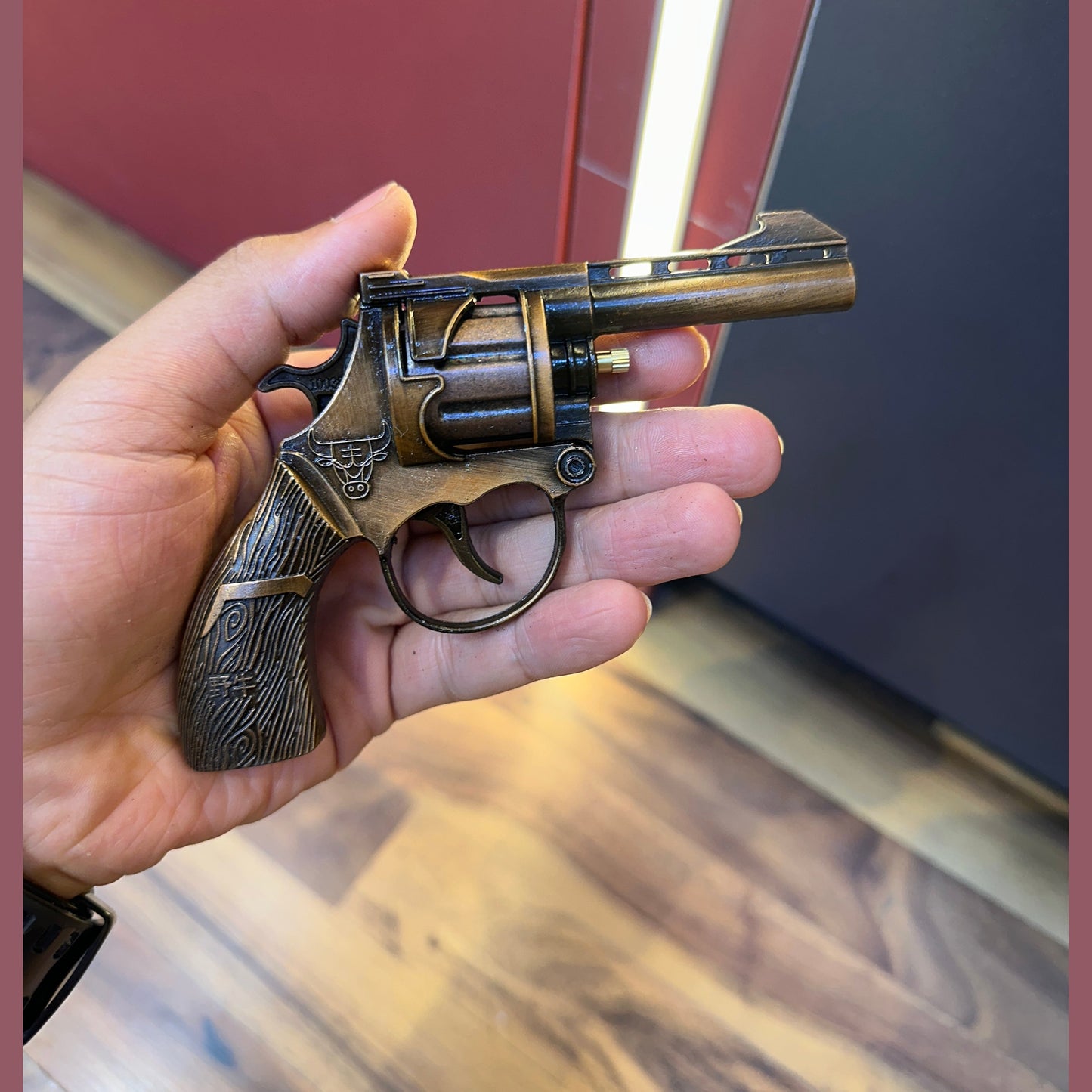 Toy Revolover metal gun