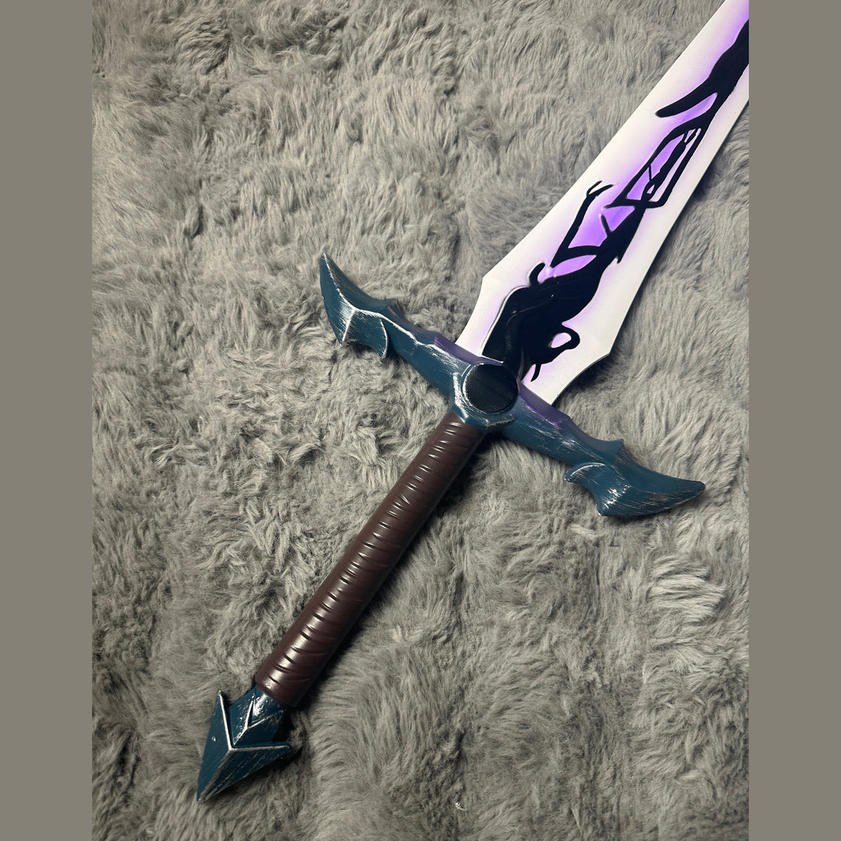 Solo Leveling Collectible: Igris Demon PU Sword