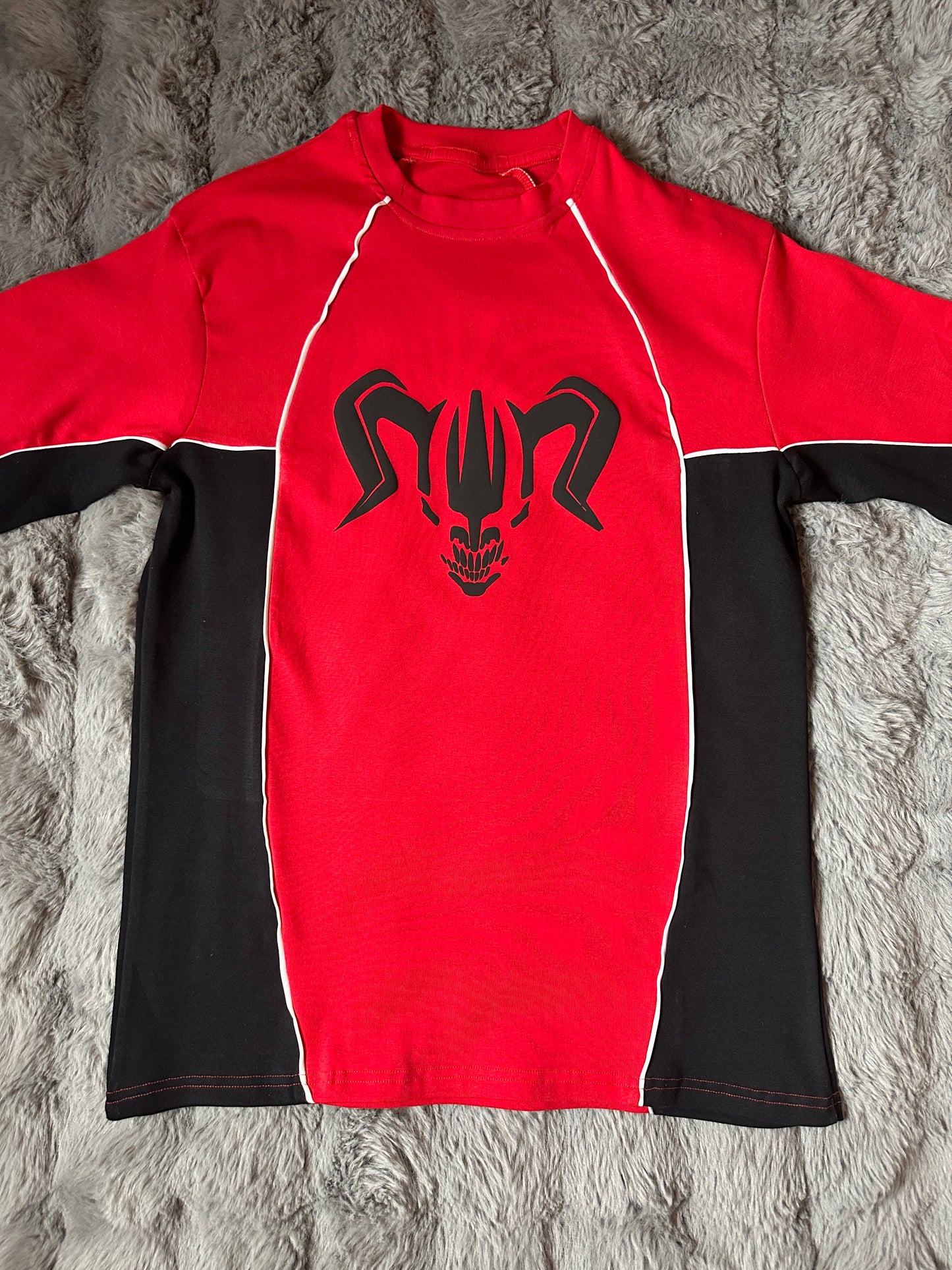 One For All Bleach Hollow Mask Colorblock T-Shirt - Red/Black