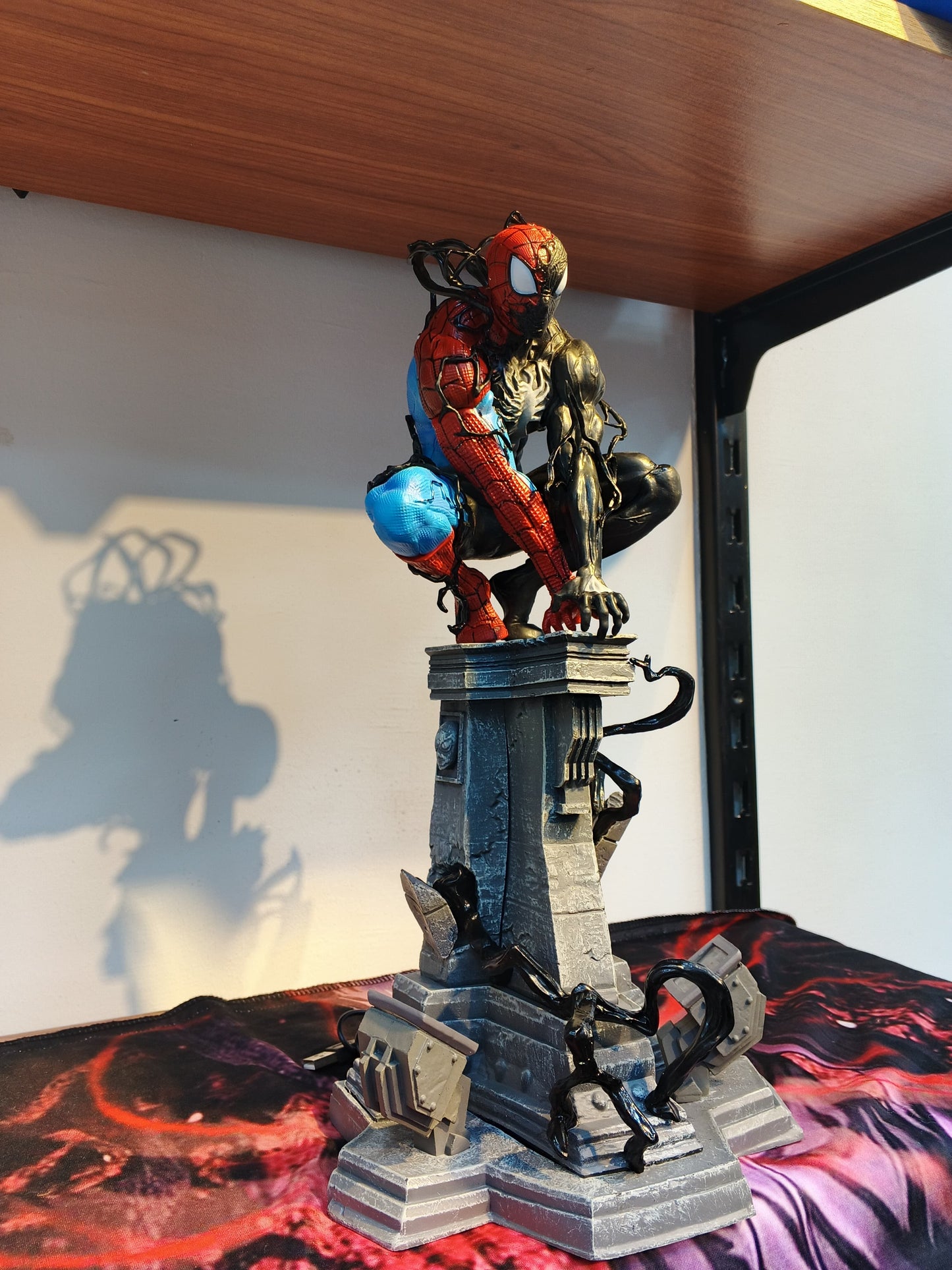 38cm Marvel Anime Figure Peripherals Symbiotic Spider Man Venom Plug In Luminous Desktop Decoration Collect Model Trendy Toys Gifts
