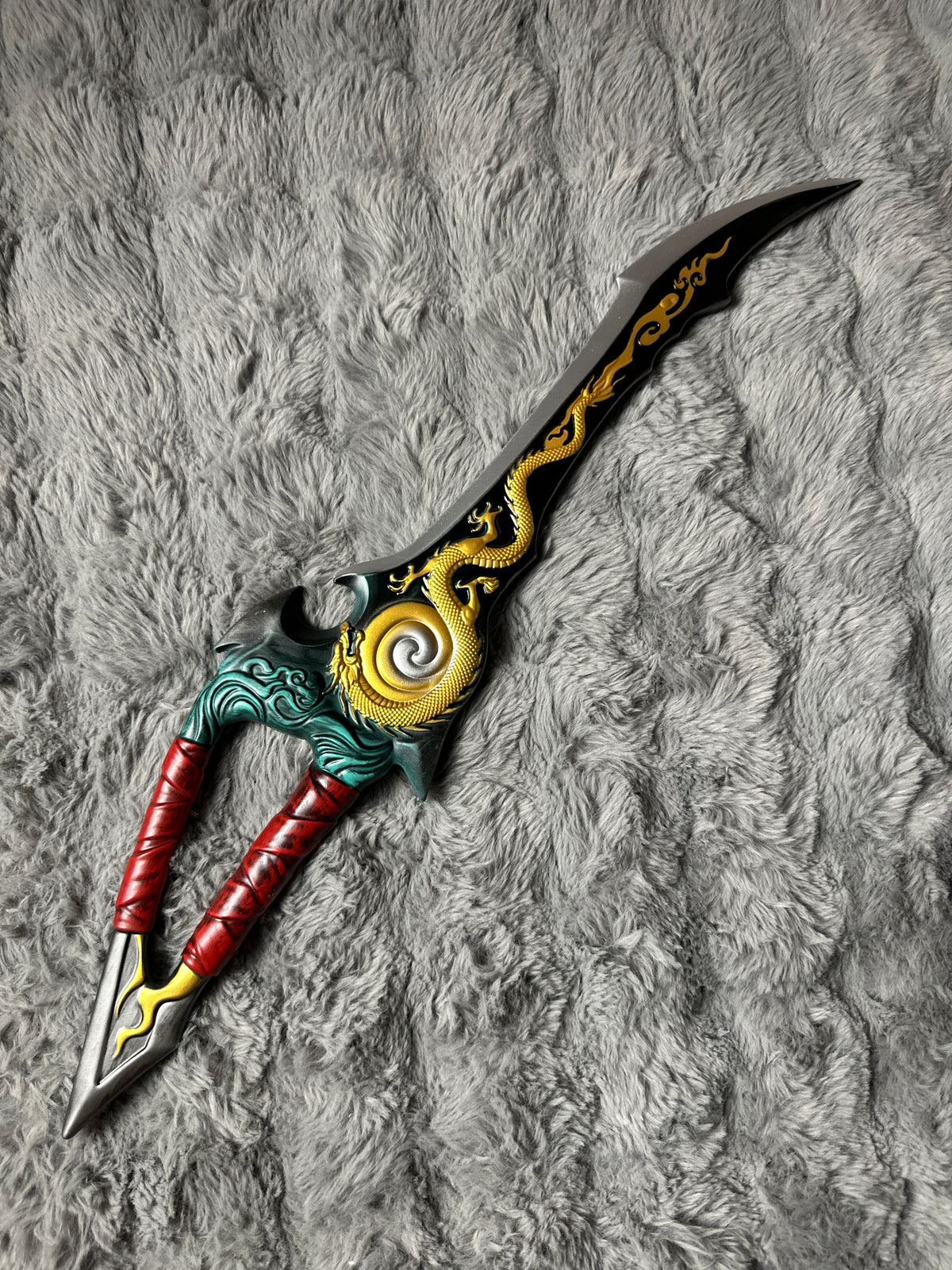 Ornate Spartan Twin Blade Replica – Fantasy Chain Sword Prop