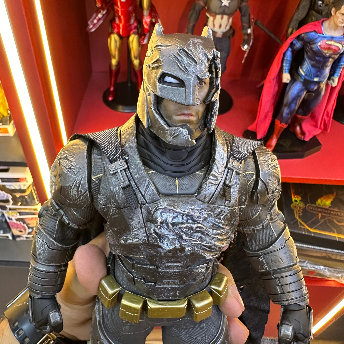 Premium 1/6 Scale Heavy Armored Dark Vigilante Action Figure with Cape