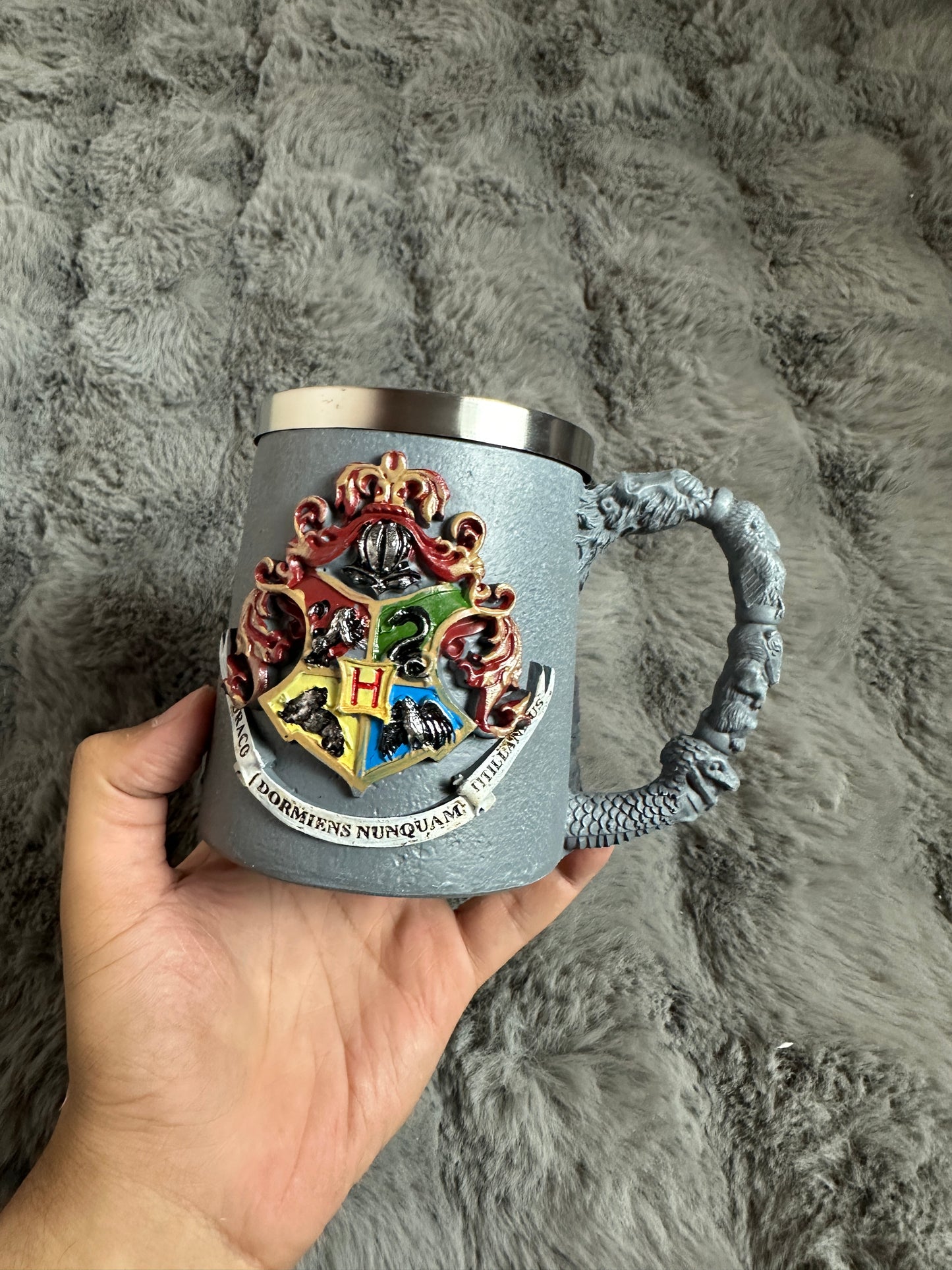 Harry Potter schools mug from One For All anime store