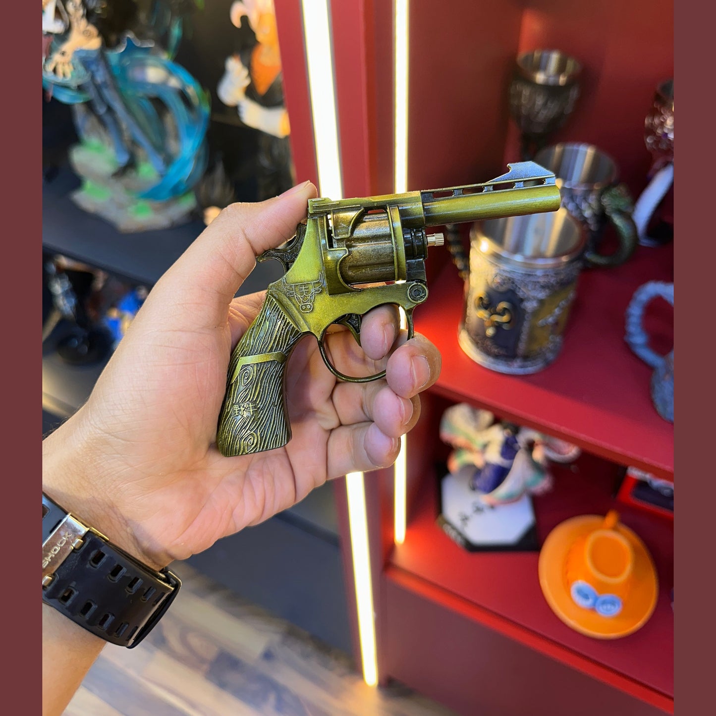 Toy Revolover metal gun