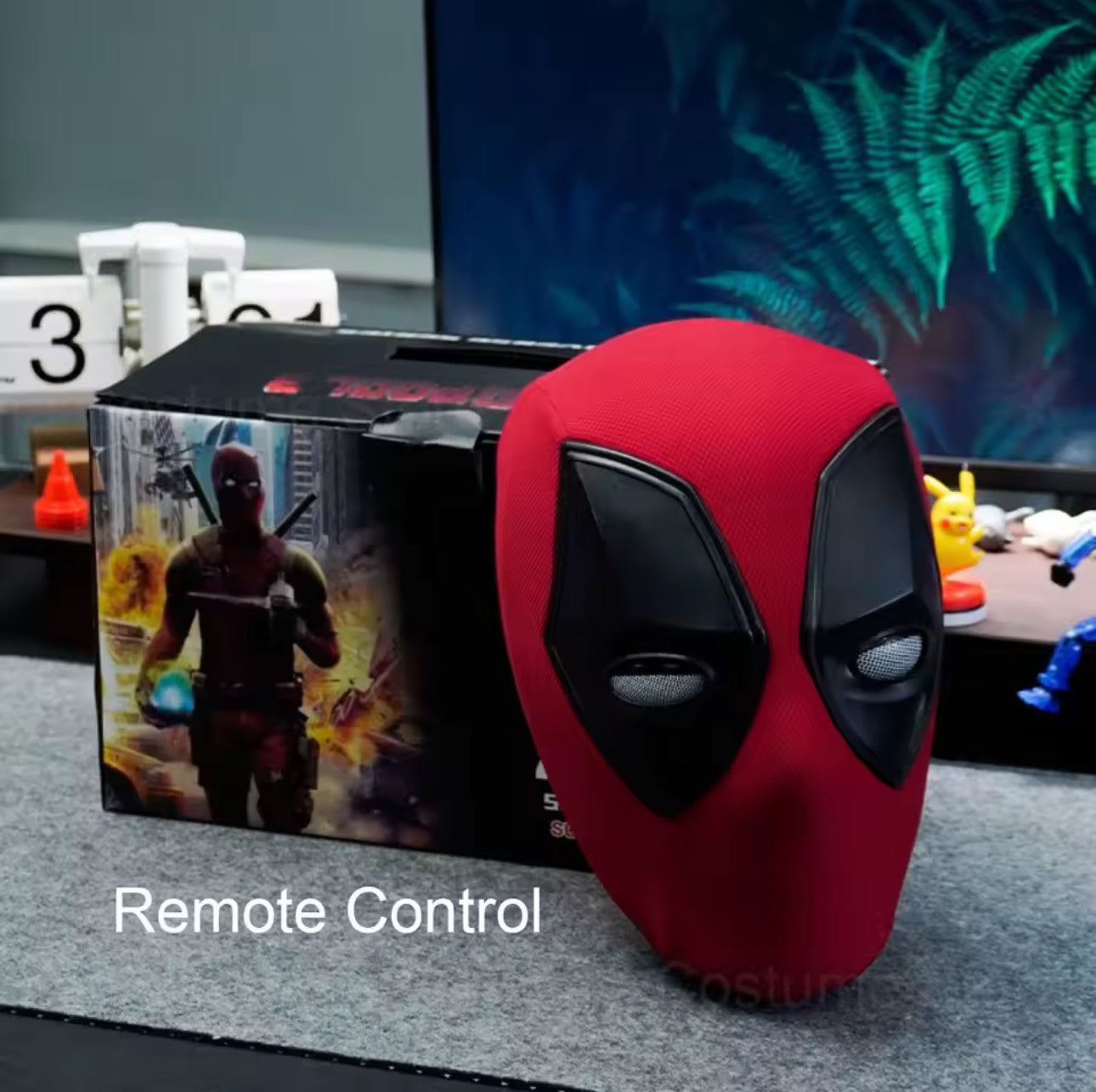 Deadpool X-Men Series Glowing Headgear Cosplay Suit Mask Little Naughty Wearable Headgear Anime Show Halloween Roleplaying Props